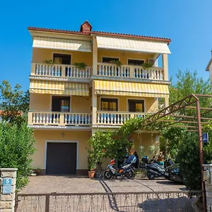 Apartment Nevelina, Selce